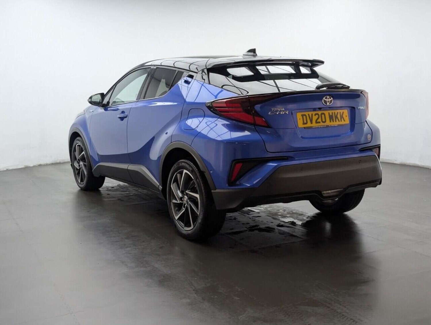 Used Toyota C-HR 2020 for sale - 77713304: Photo 6