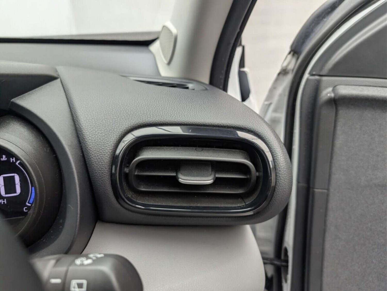 Used Toyota Yaris Cross 2022 for sale - 77714439: Photo 21