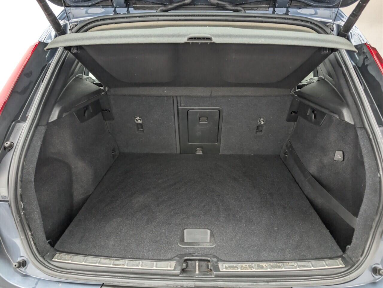 Used Volvo XC40 2020 for sale - 77190996: Photo 25