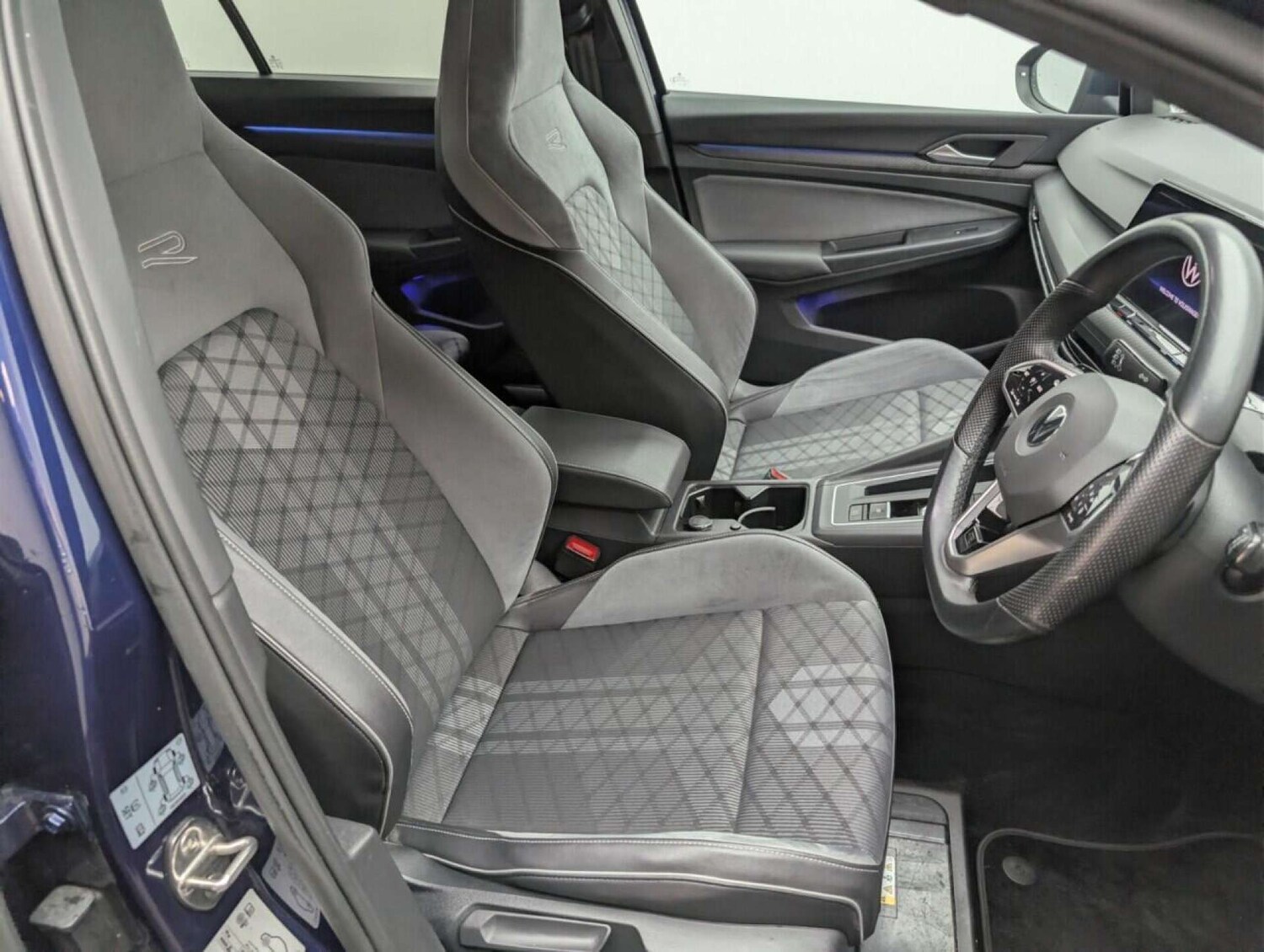 Used Volkswagen Golf 2020 for sale - 77713580: Photo 12