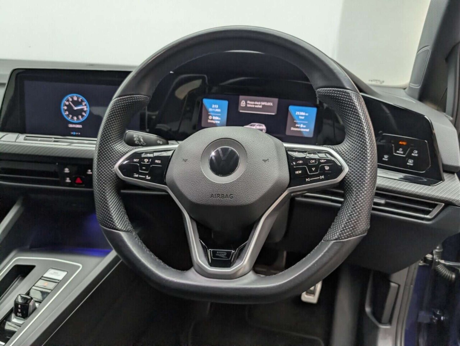 Used Volkswagen Golf 2020 for sale - 77713580: Photo 23