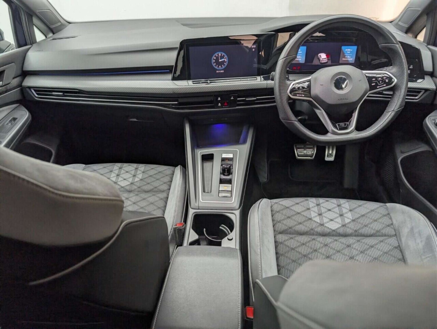 Used Volkswagen Golf 2020 for sale - 77713580: Photo 24