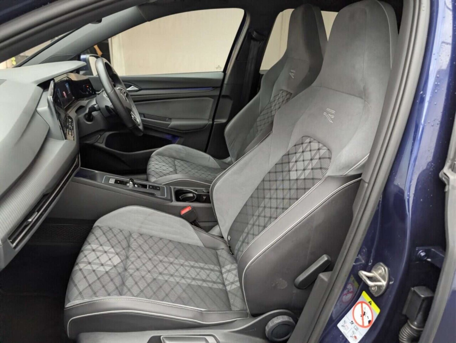 Used Volkswagen Golf 2020 for sale - 77713580: Photo 28