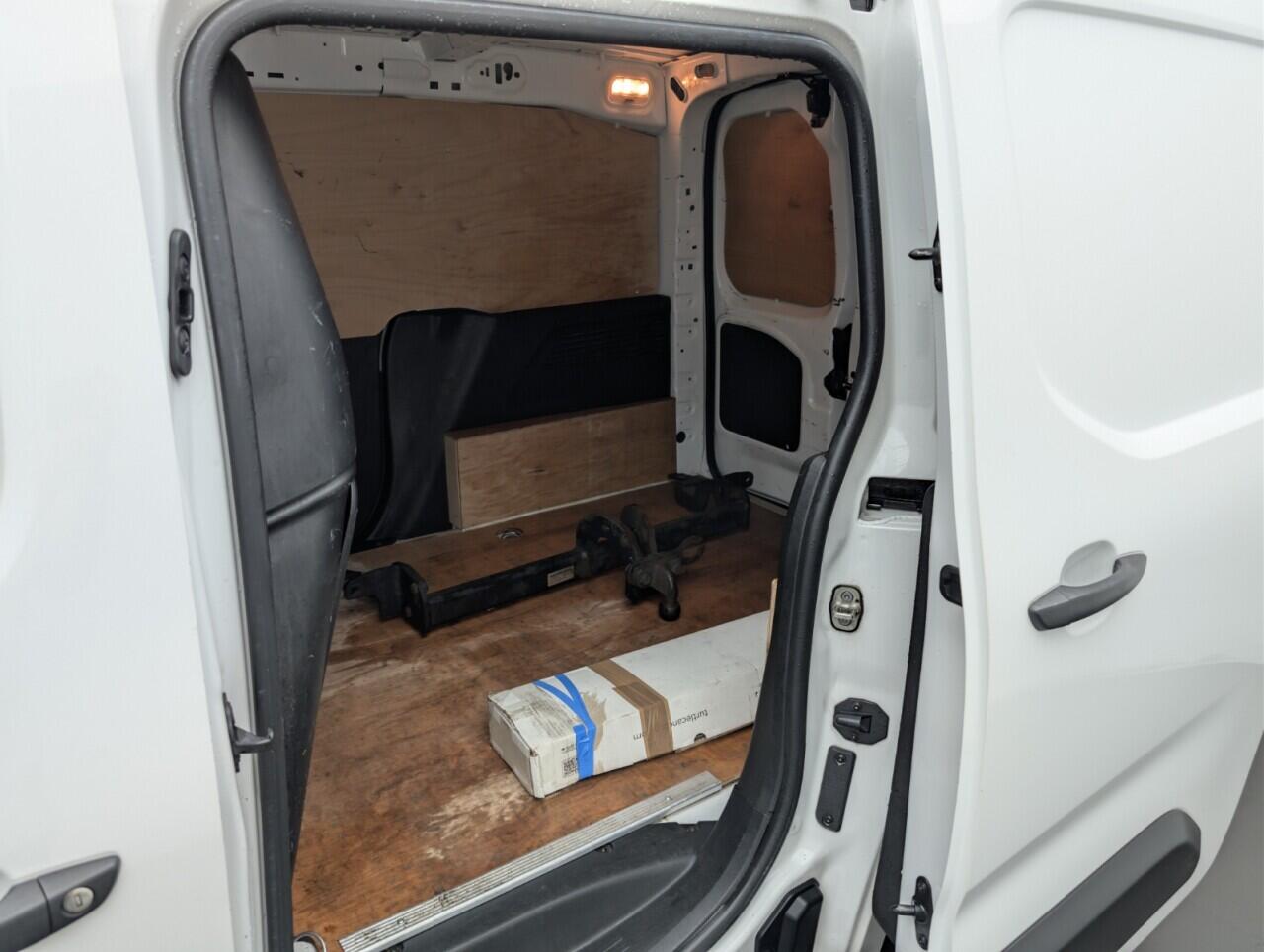 Used Peugeot Partner 2021 for sale - 77202816: Photo 22