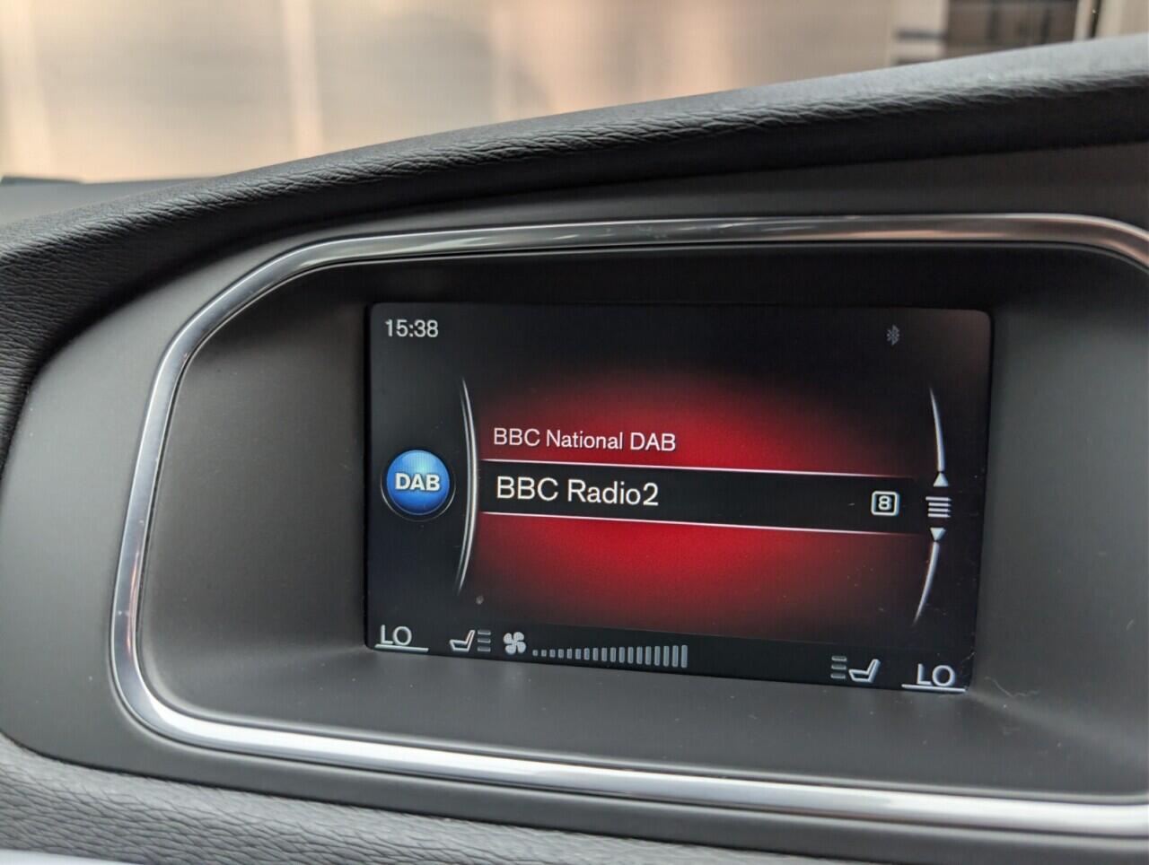 Used Volvo V40 2016 for sale - 76562242: Photo 13