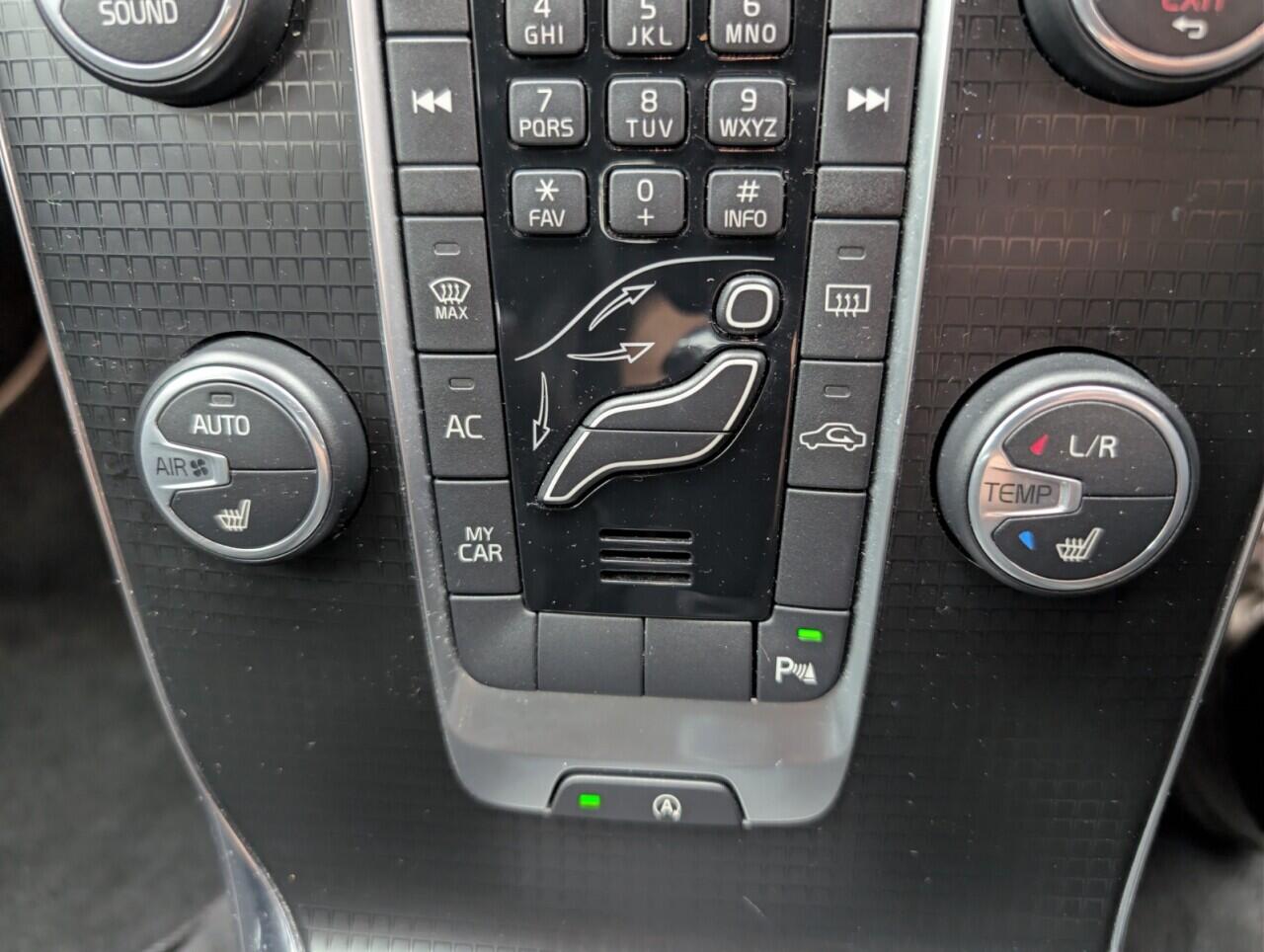 Used Volvo V40 2016 for sale - 76562242: Photo 15