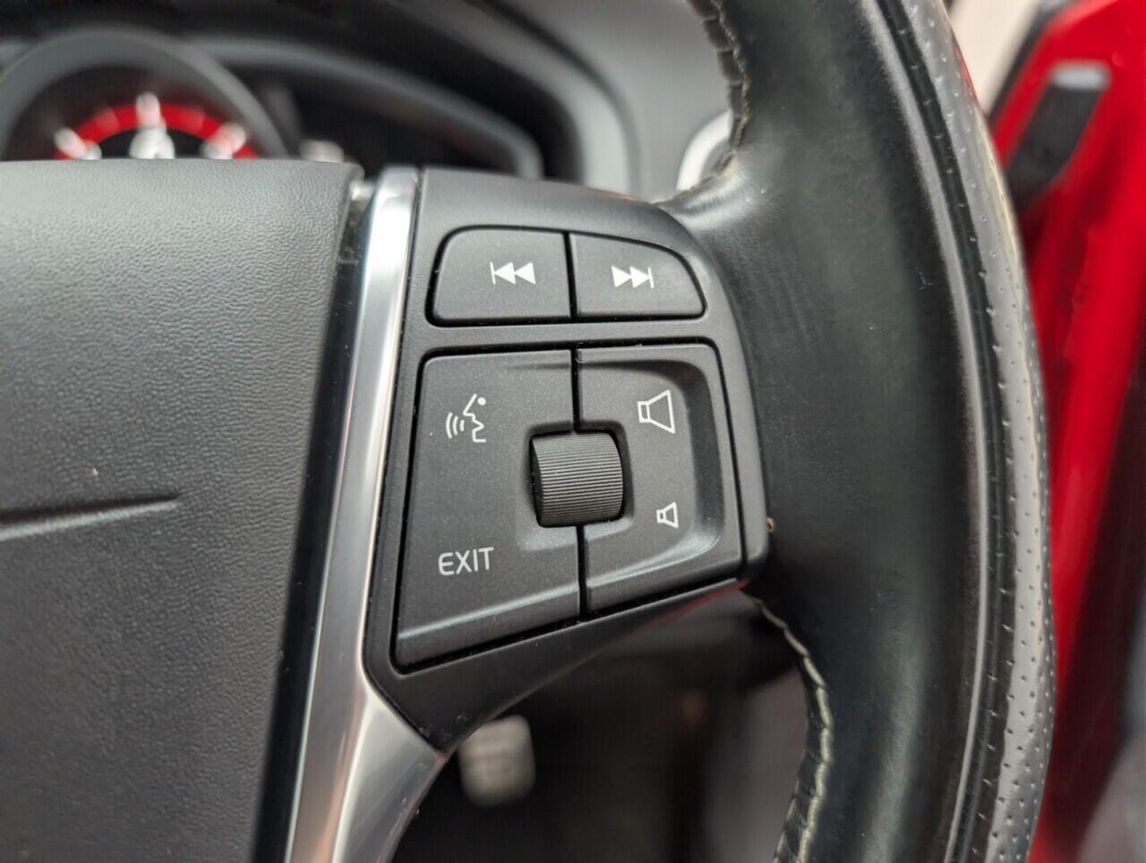 Used Volvo V40 2016 for sale - 76562242: Photo 19