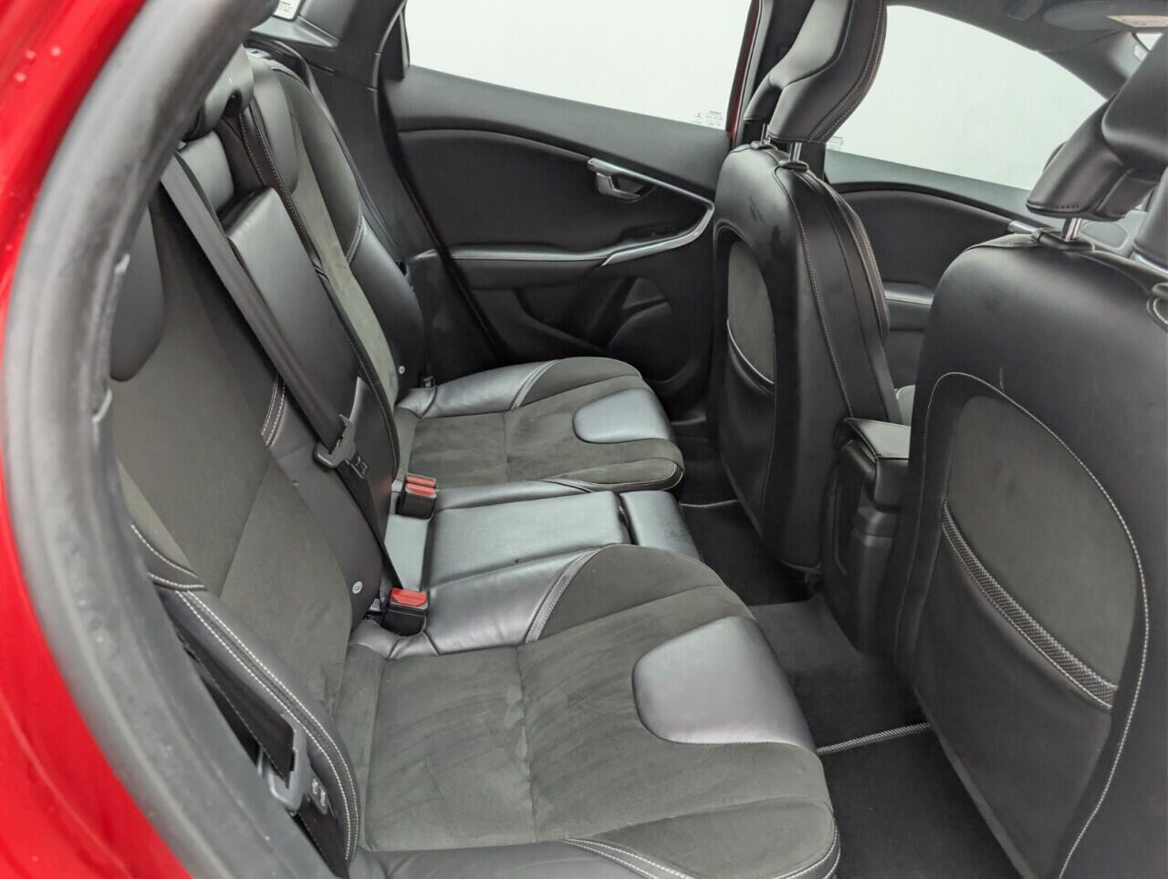 Used Volvo V40 2016 for sale - 76562242: Photo 24