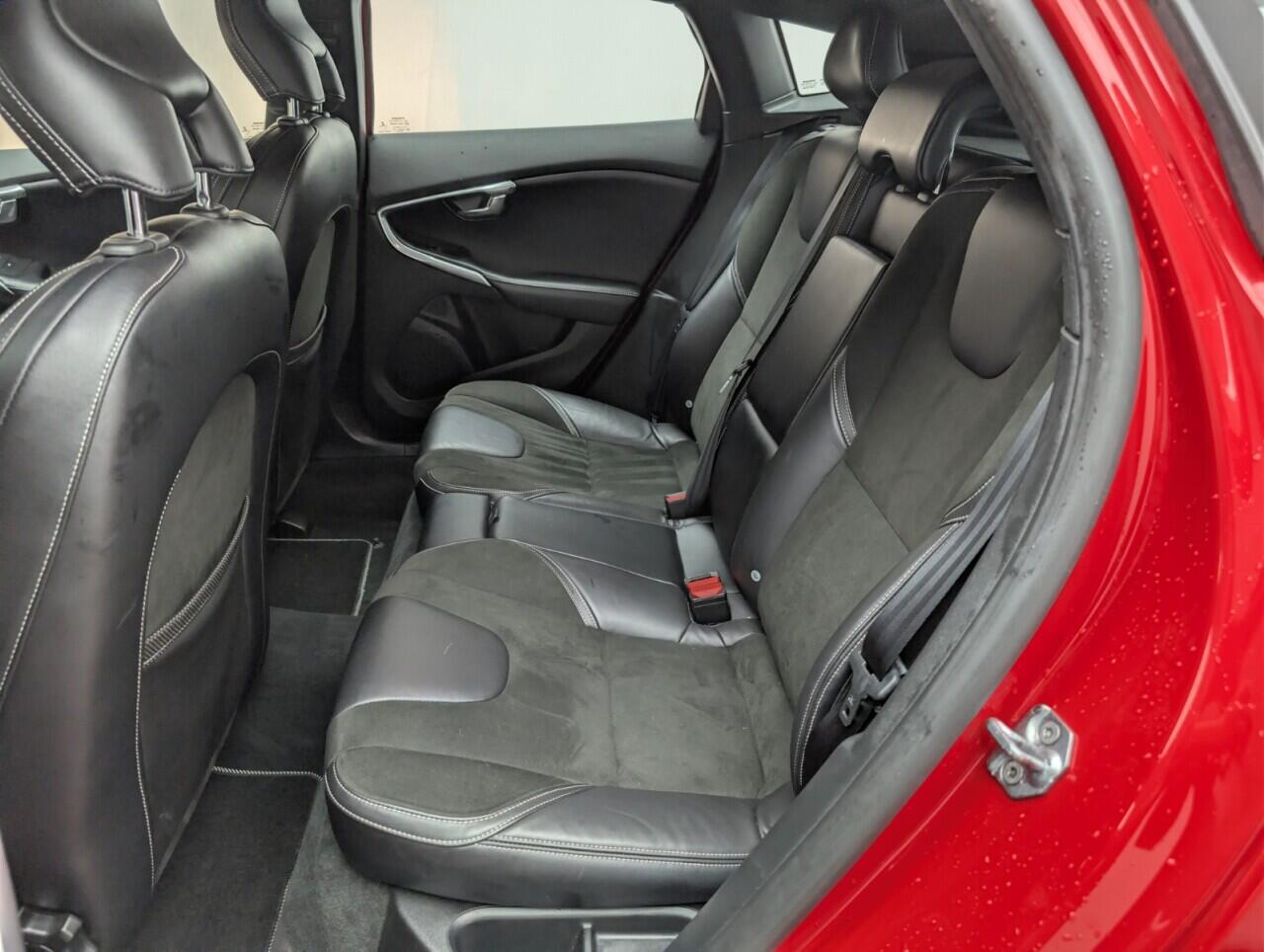 Used Volvo V40 2016 for sale - 76562242: Photo 26