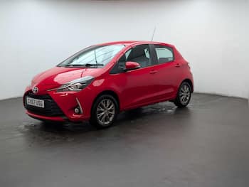 Used Toyota Yaris 2017 for sale - 79841688: Photo