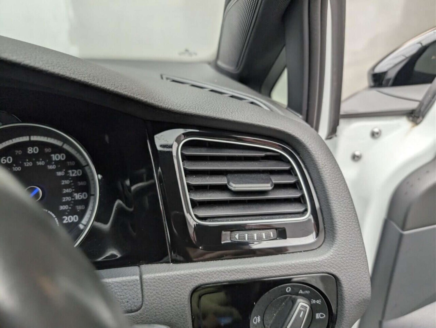 Used Volkswagen Golf 2015 for sale - 77714218: Photo 20