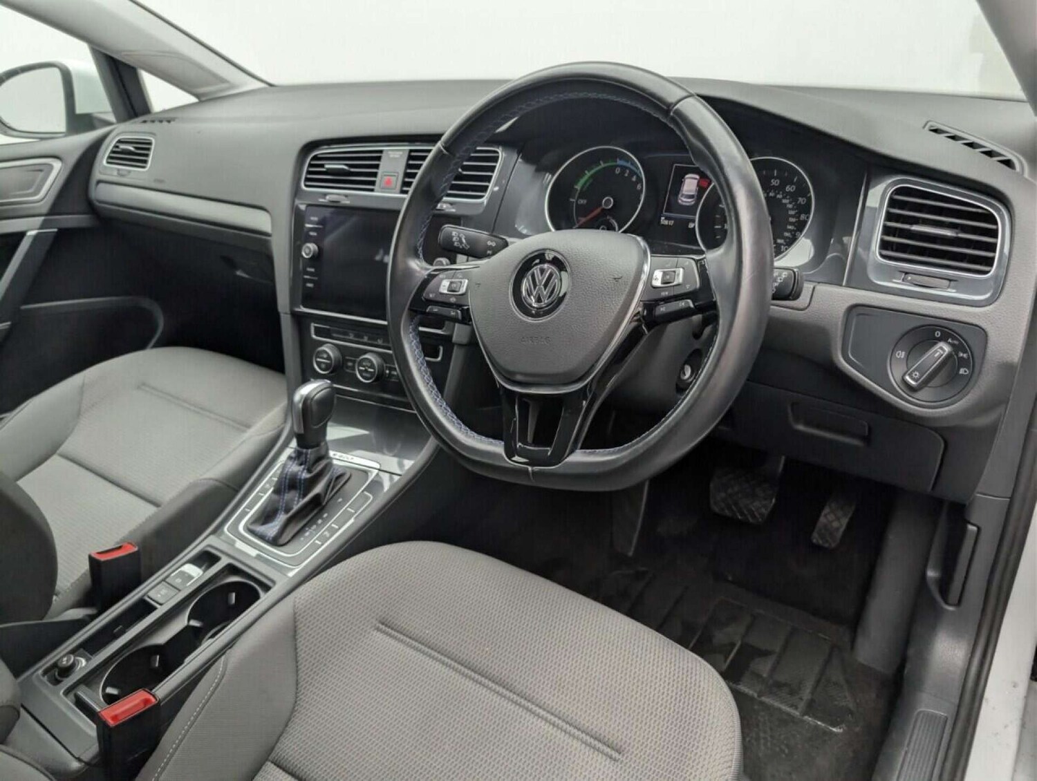 Used Volkswagen Golf 2020 for sale - 77713198: Photo 11