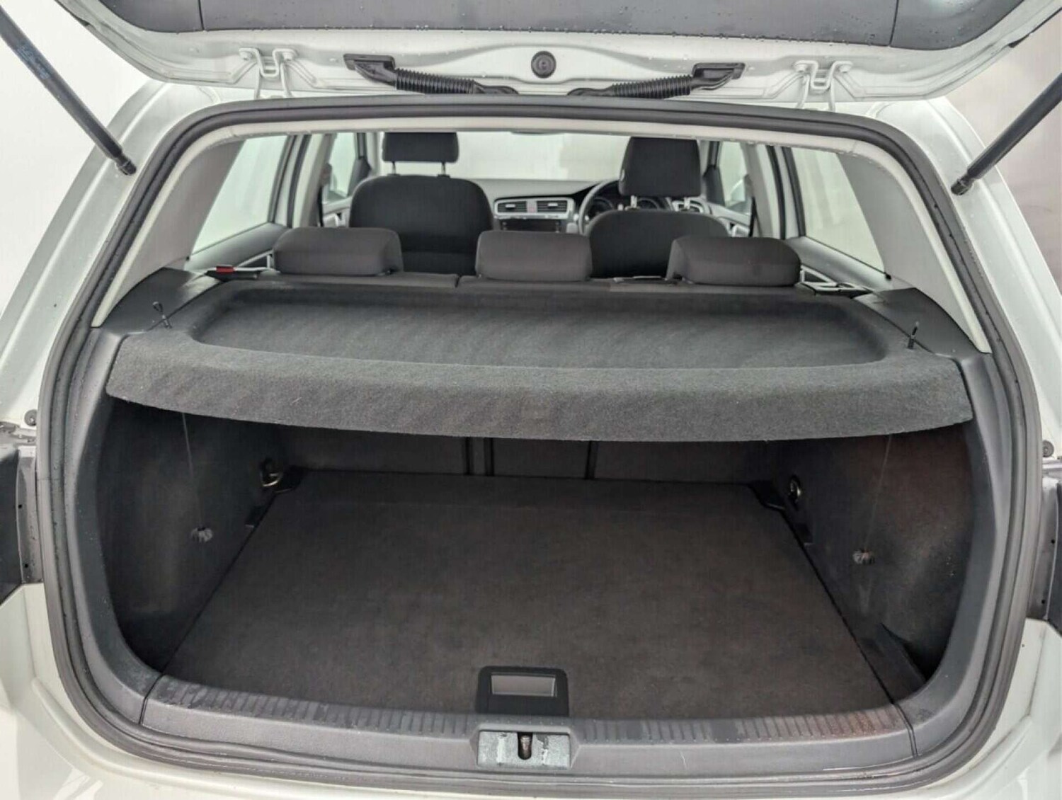 Used Volkswagen Golf 2020 for sale - 77713198: Photo 24