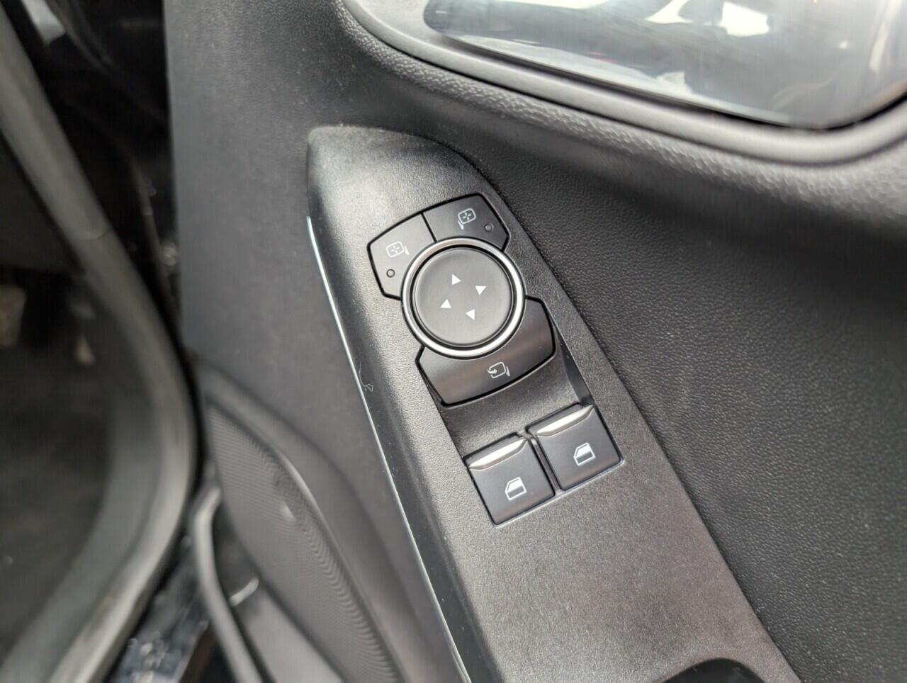 Used Ford Fiesta 2018 for sale - 76512967: Photo 21