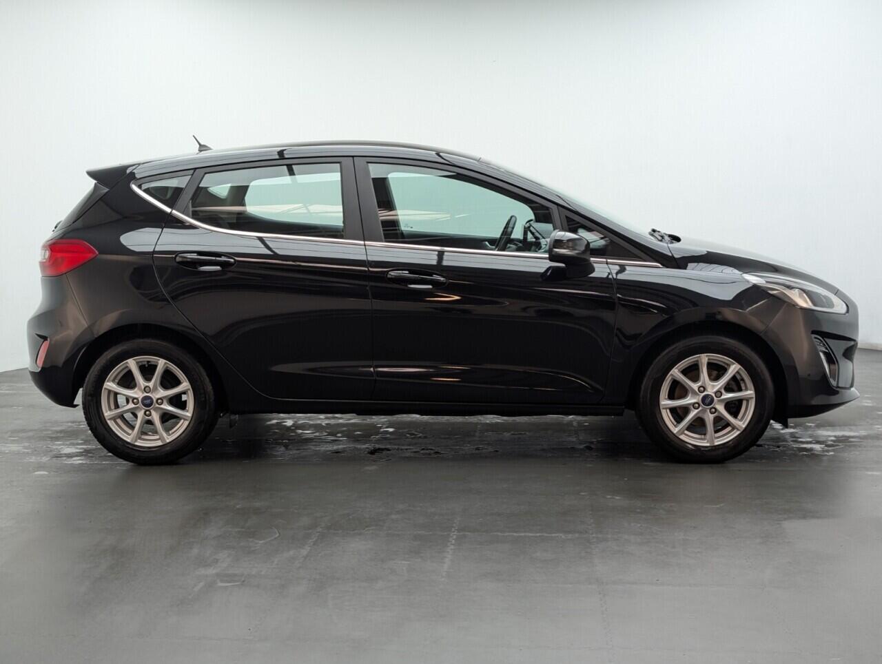 Used Ford Fiesta 2018 for sale - 76512967: Photo 9