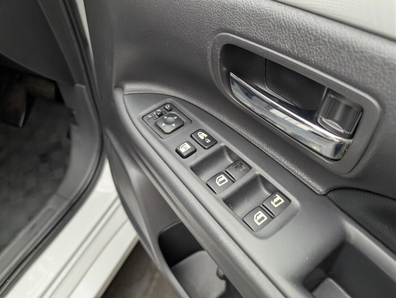 Used Mitsubishi Outlander 2015 for sale - 77203712: Photo 23