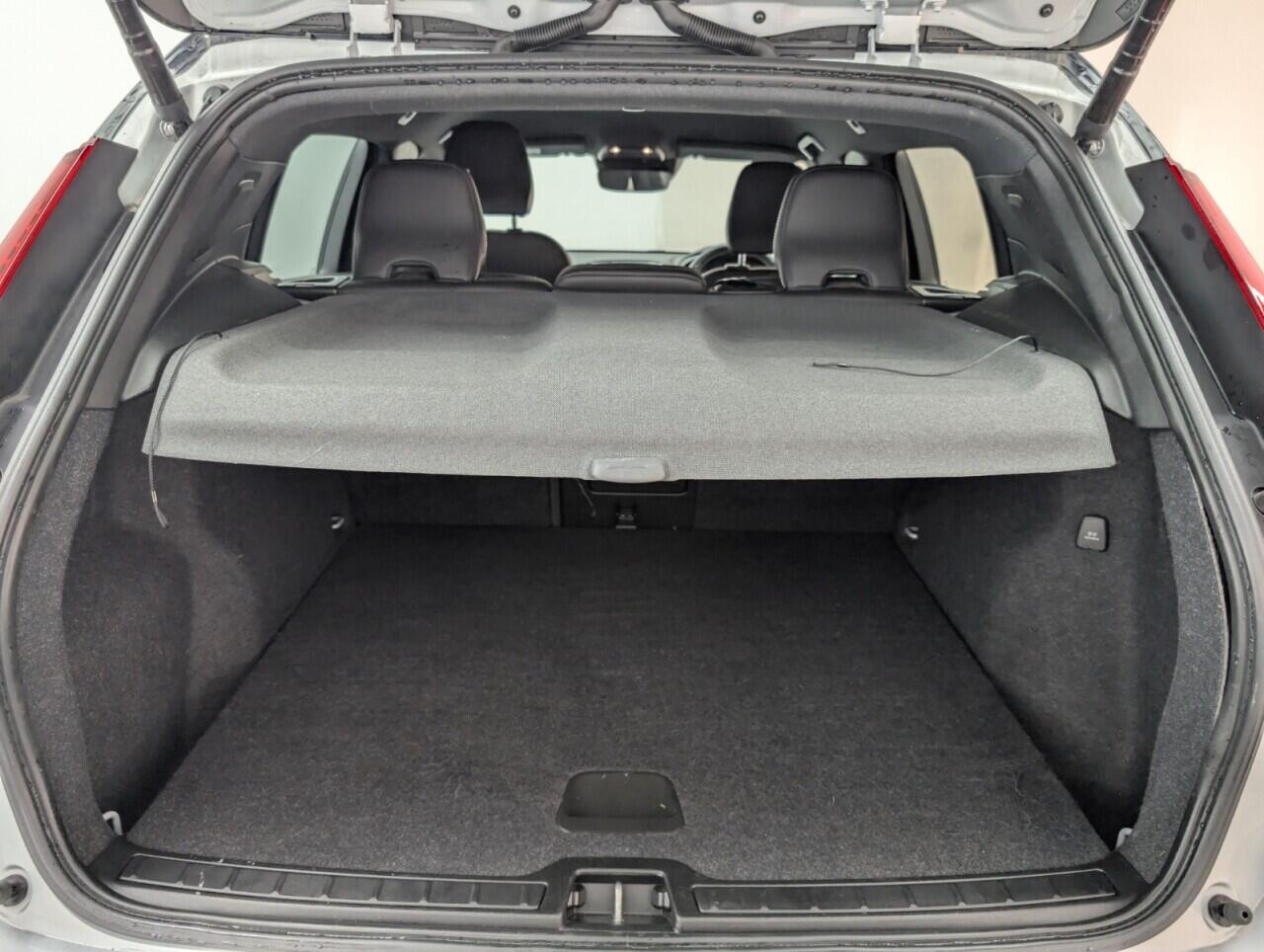 Used Volvo XC40 2021 for sale - 76425402: Photo 26