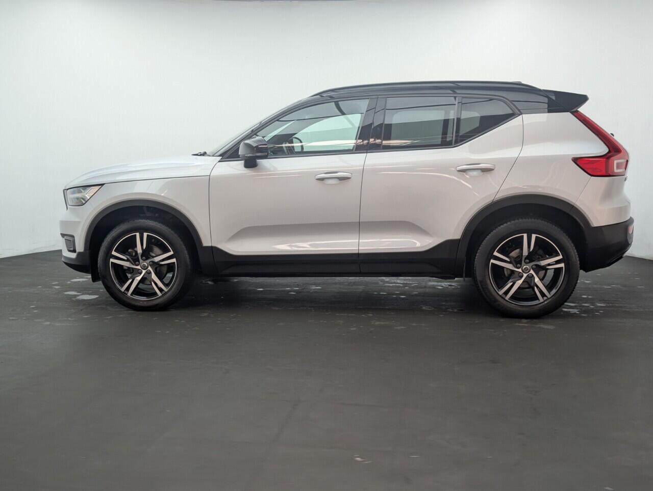 Used Volvo XC40 2021 for sale - 76425402: Photo 5