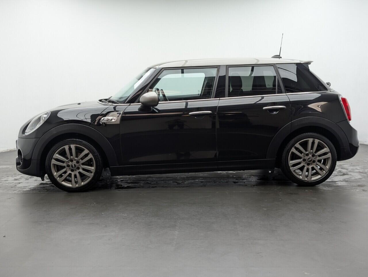 Used MINI Hatch 2017 for sale - 77696695: Photo 5