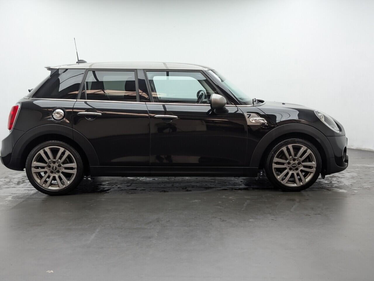 Used MINI Hatch 2017 for sale - 77696695: Photo 9