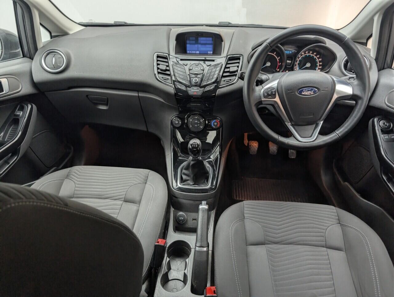Used Ford Fiesta 2016 for sale - 76422919: Photo 32