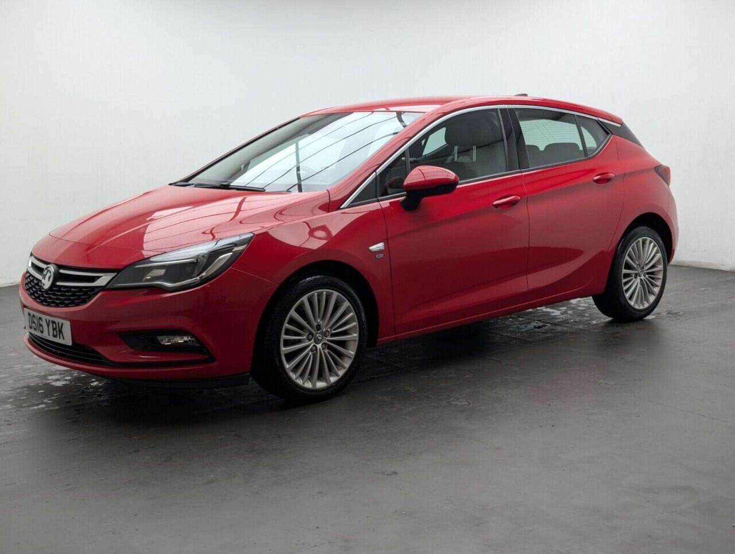 Used Vauxhall Astra 2016 for sale - 77714275: Photo 4