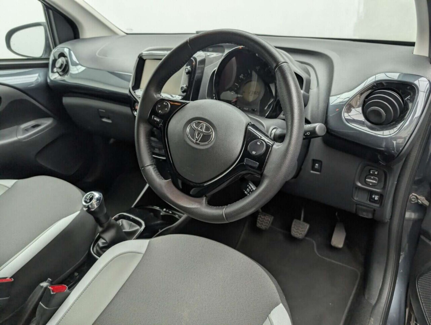 Used Toyota AYGO 2018 for sale - 77714482: Photo 11