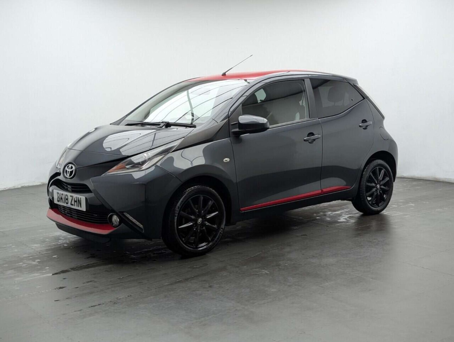 Used Toyota AYGO 2018 for sale - 77714482: Photo 4