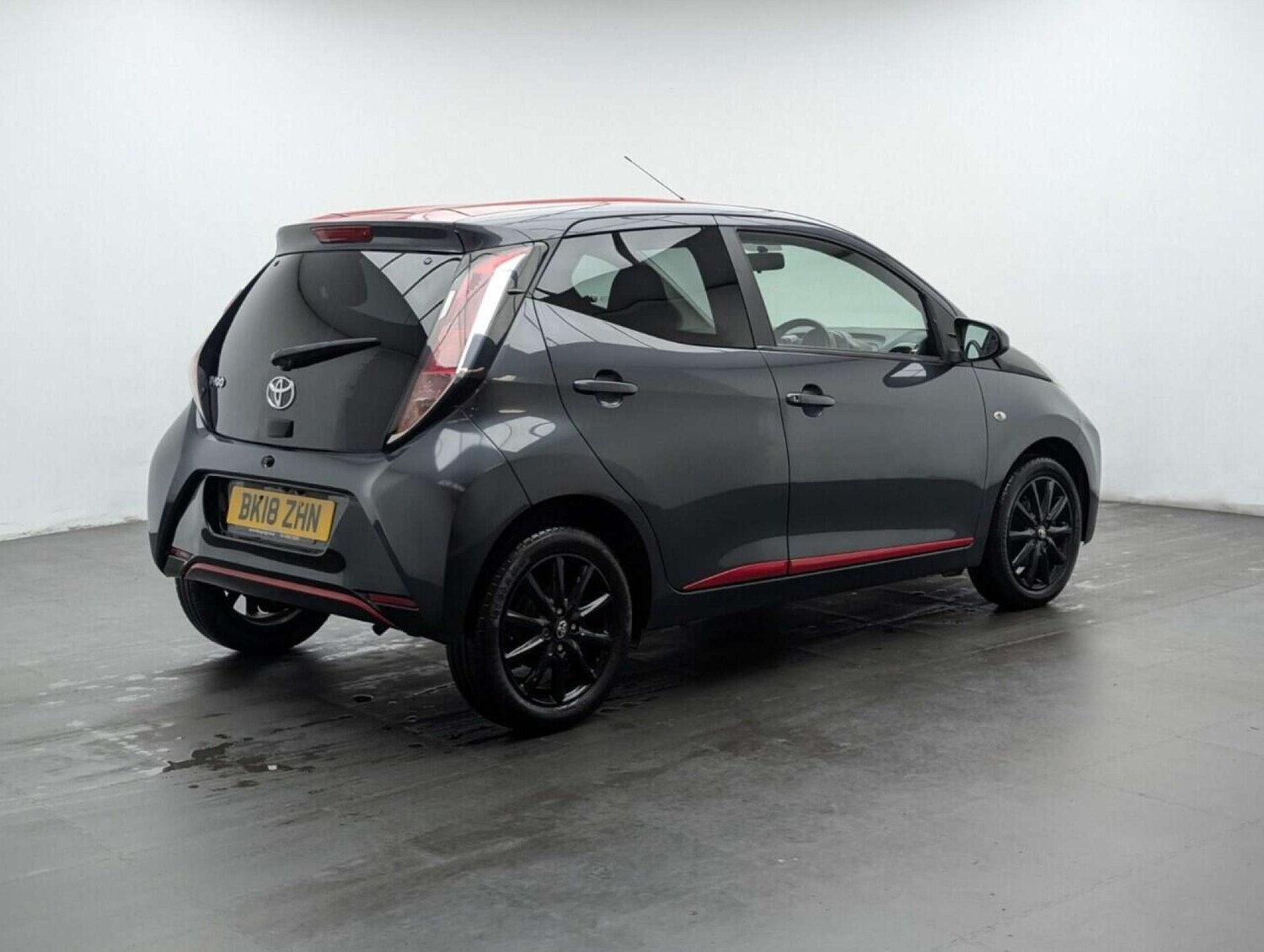 Used Toyota AYGO 2018 for sale - 77714482: Photo 8