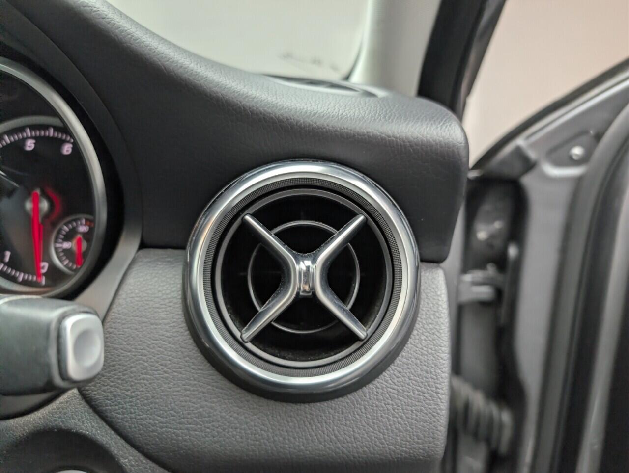 Used Mercedes-Benz GLA 2019 for sale - 77143802: Photo 21