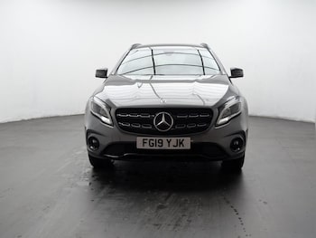 Used Mercedes-Benz GLA 2019 for sale - 77143802: Photo