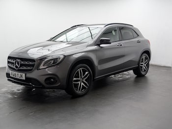 Used Mercedes-Benz GLA 2019 for sale - 77143802: Photo