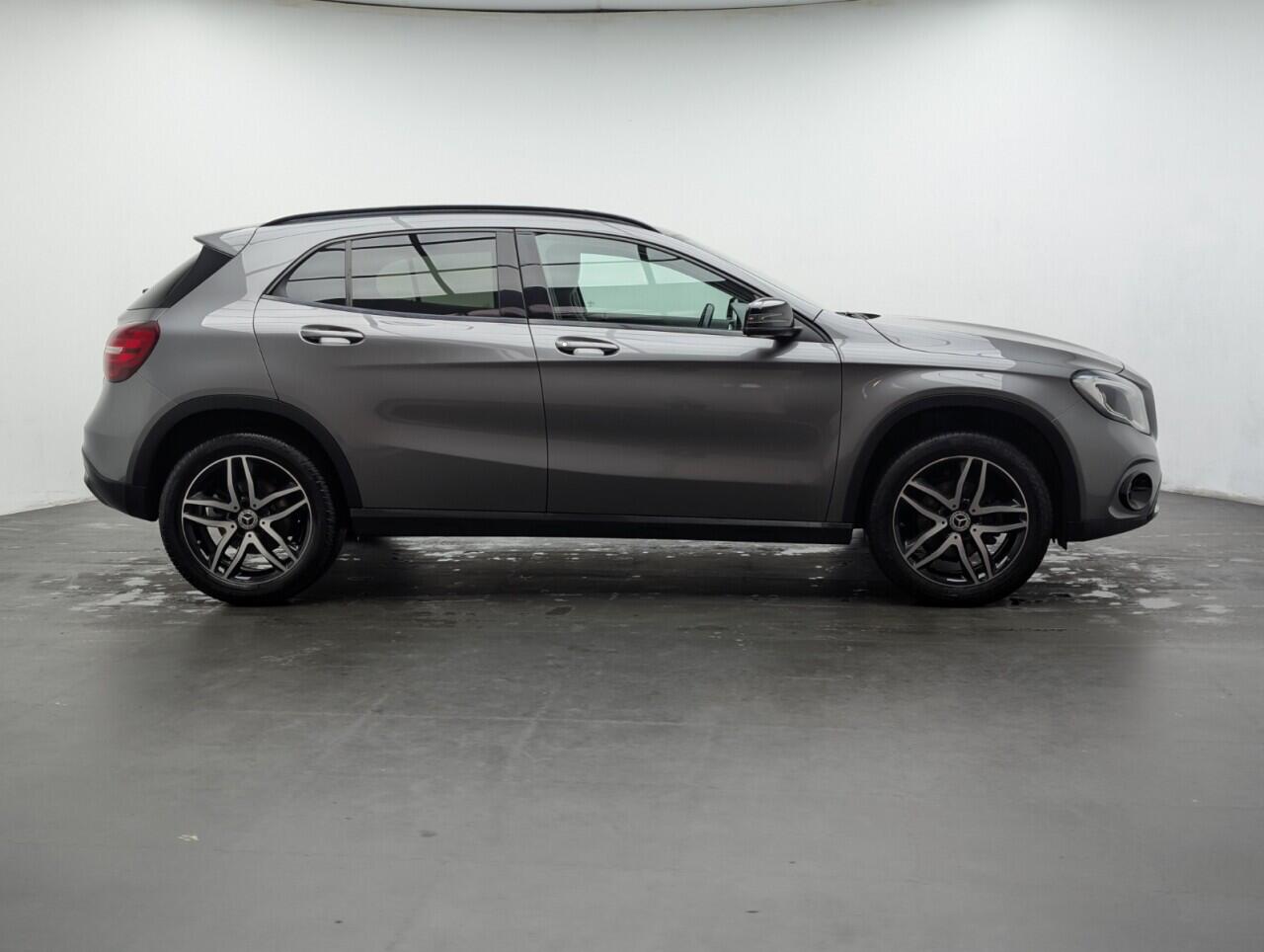 Used Mercedes-Benz GLA 2019 for sale - 77143802: Photo 9