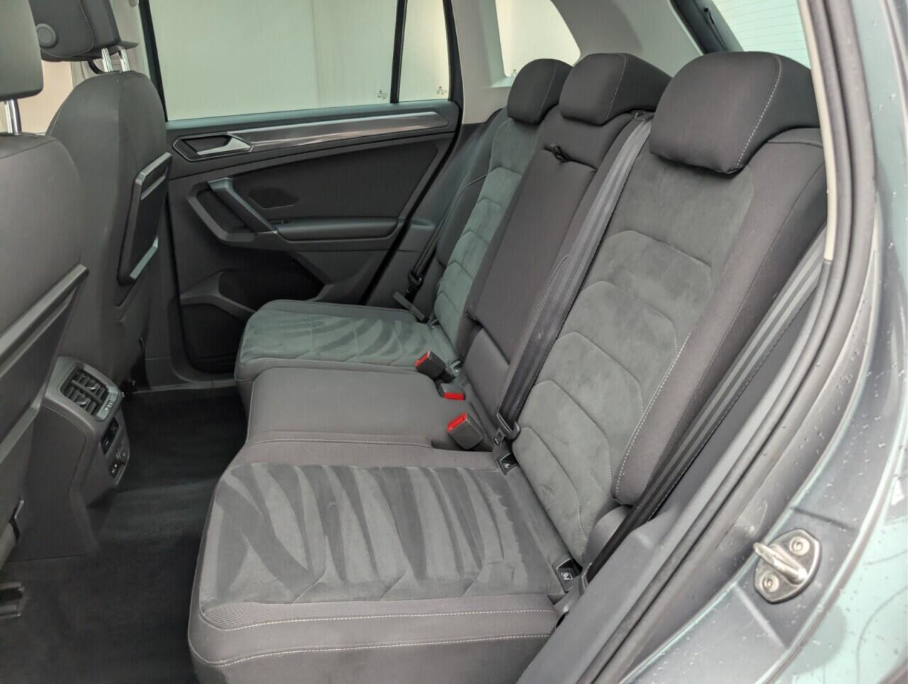 Used Volkswagen Tiguan 2018 for sale - 77109048: Photo 28