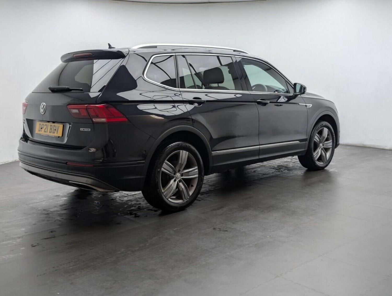 Used Volkswagen Tiguan Allspace 2021 for sale - 77714235: Photo 8