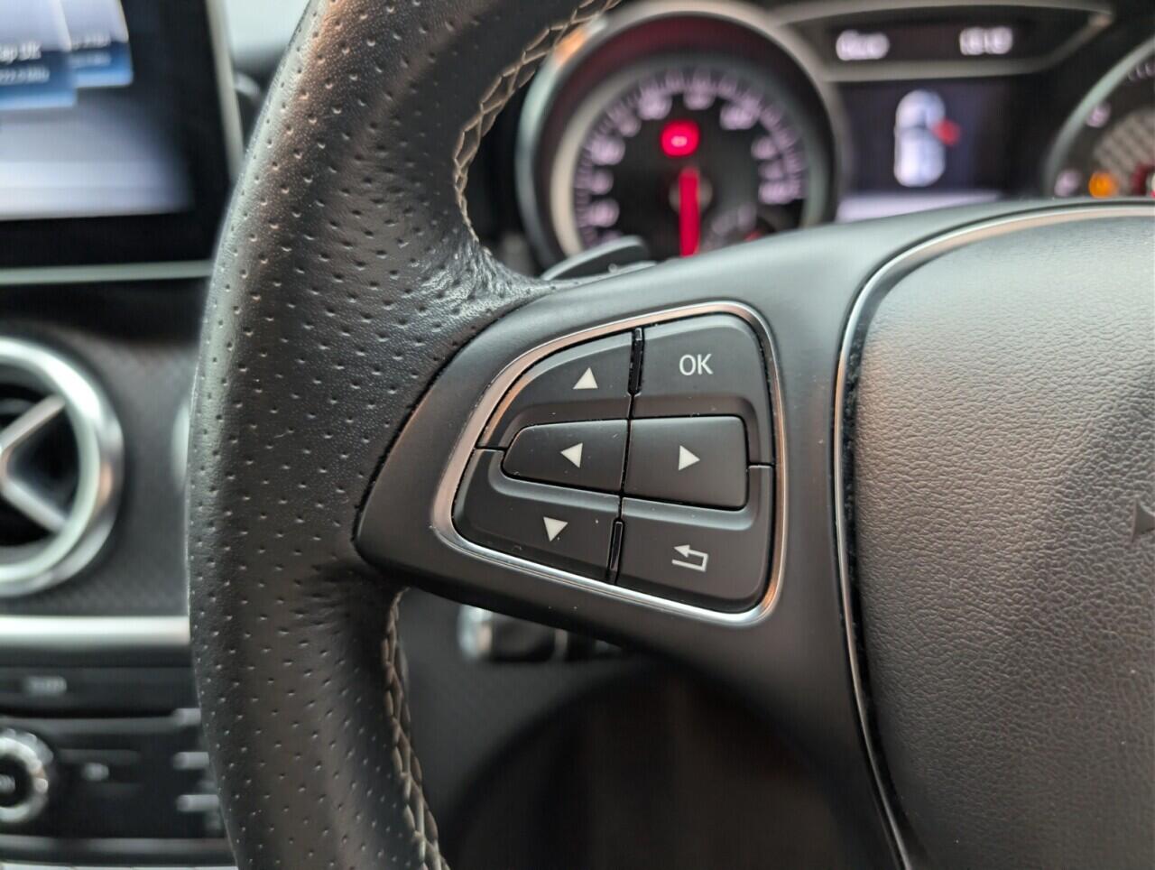 Used Mercedes-Benz A-Class 2018 for sale - 76425560: Photo 17