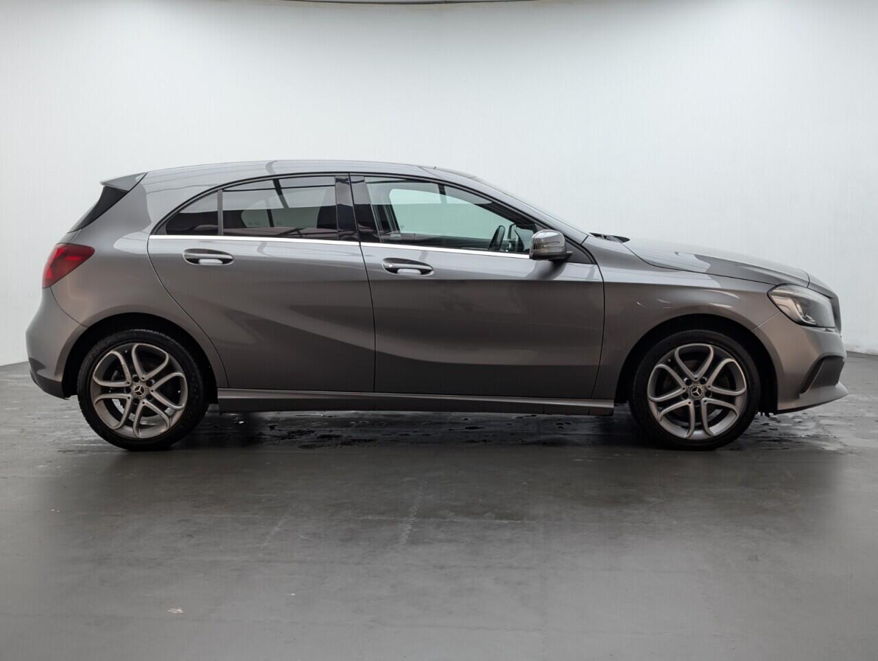 Used Mercedes-Benz A-Class 2018 for sale - 76425560: Photo 9