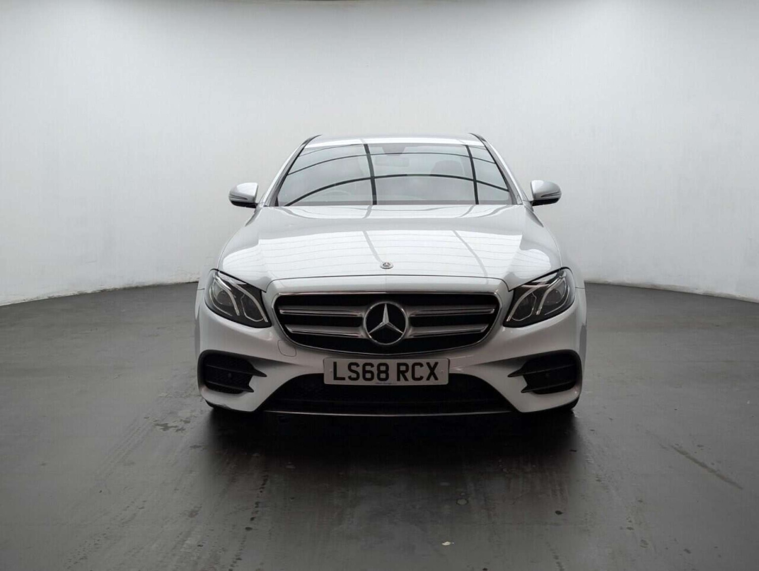 Used Mercedes-Benz E Class 2018 for sale - 78044960: Photo 3