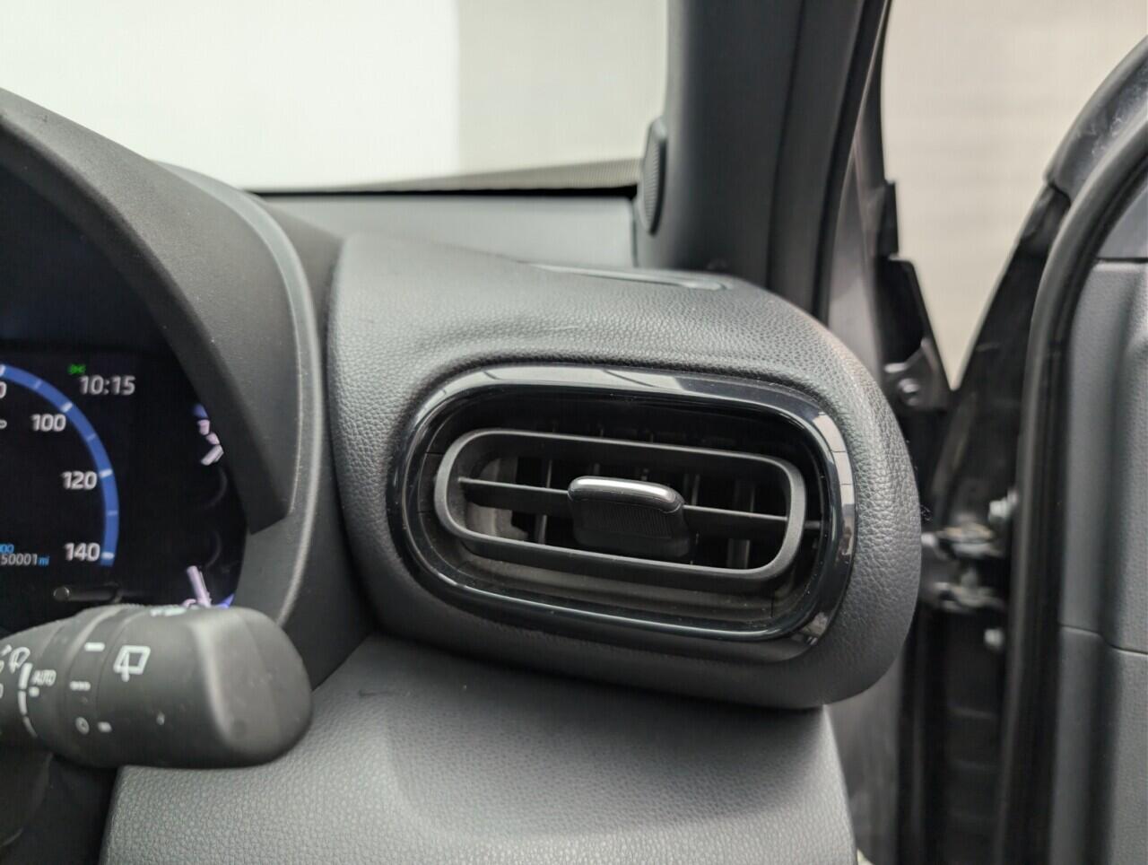 Used Toyota Yaris Cross 2022 for sale - 77081406: Photo 32