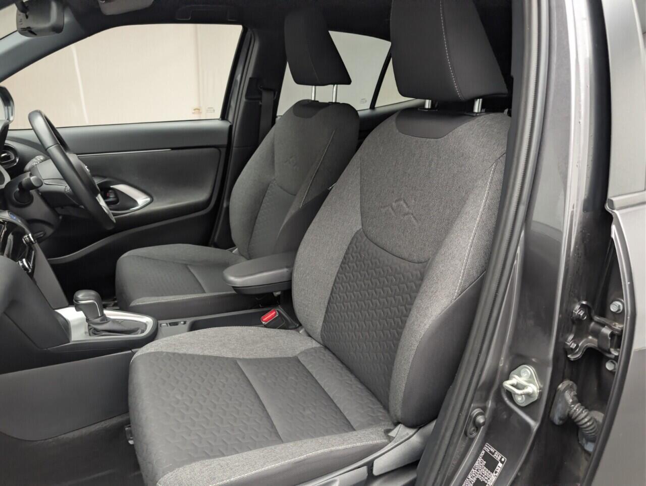 Used Toyota Yaris Cross 2022 for sale - 77081406: Photo 39