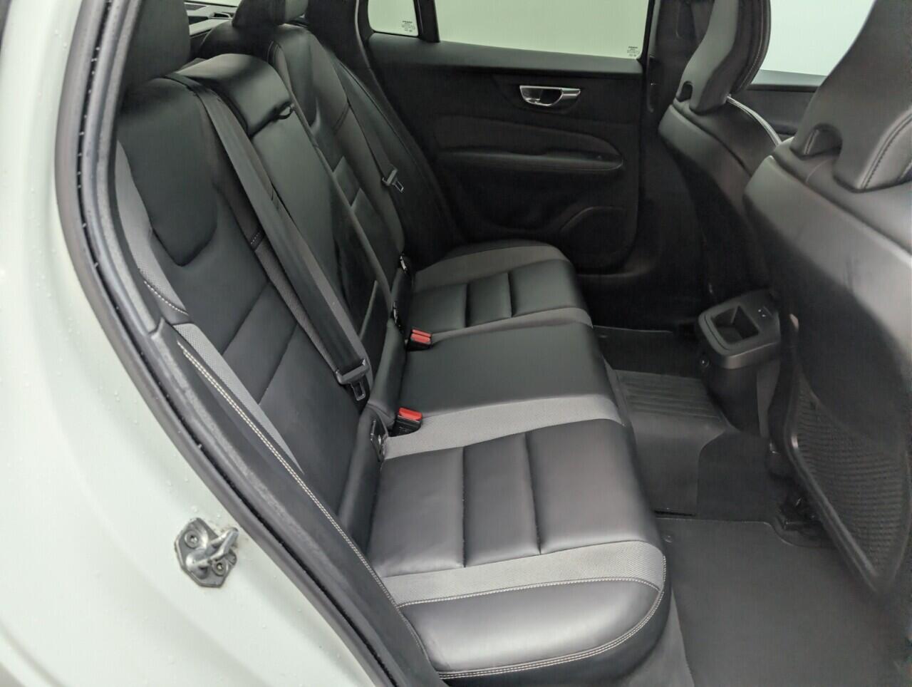 Used Volvo V60 2021 for sale - 76992193: Photo 26