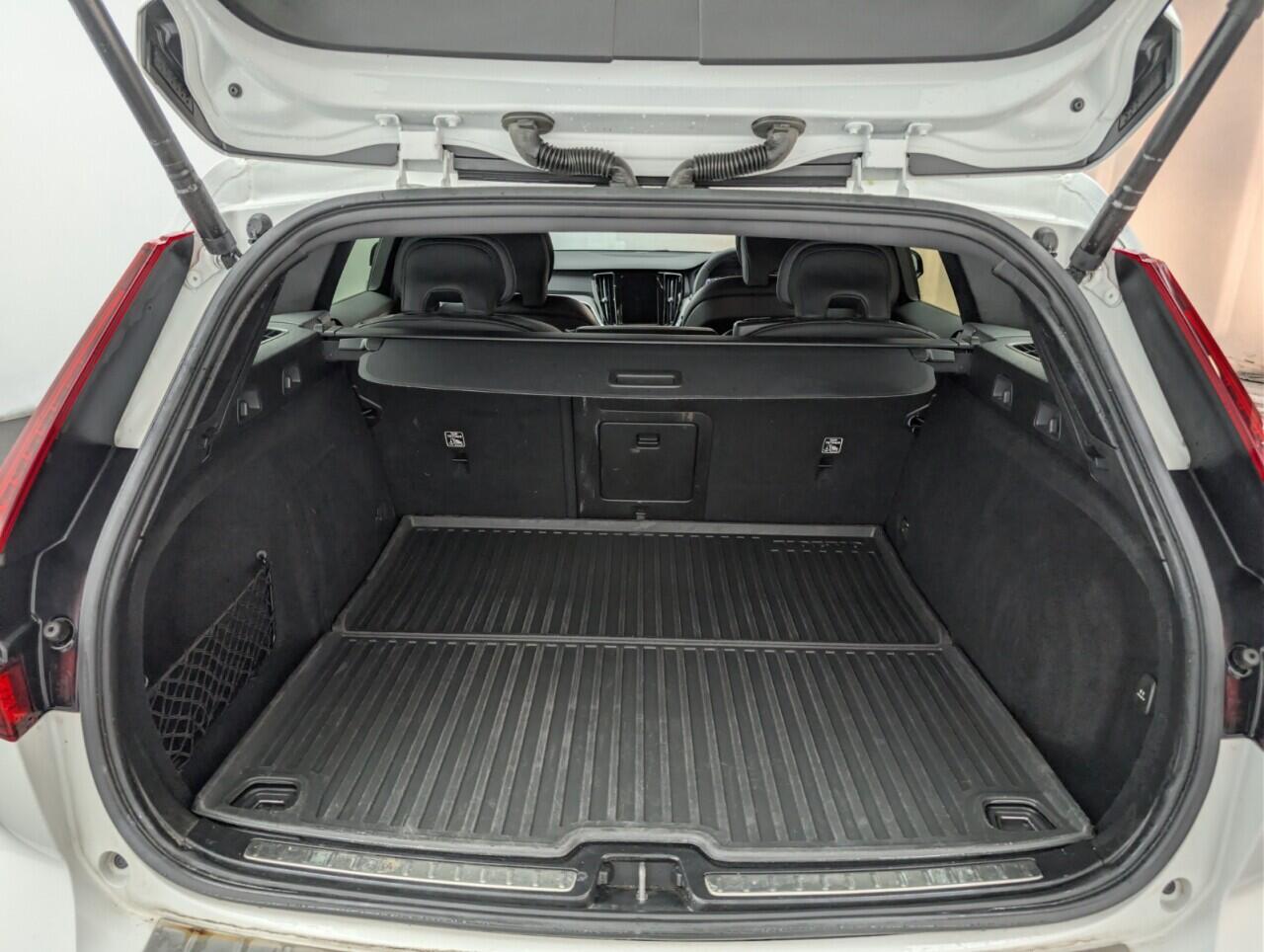 Used Volvo V60 2021 for sale - 76992193: Photo 27