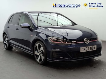Used Volkswagen Golf 2017 for sale - 79549637: Photo