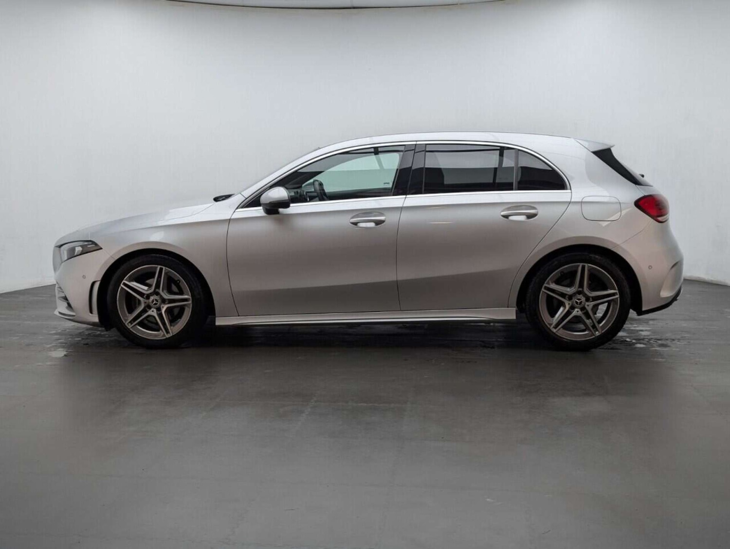 Used Mercedes-Benz A-Class 2020 for sale - 77713770: Photo 5