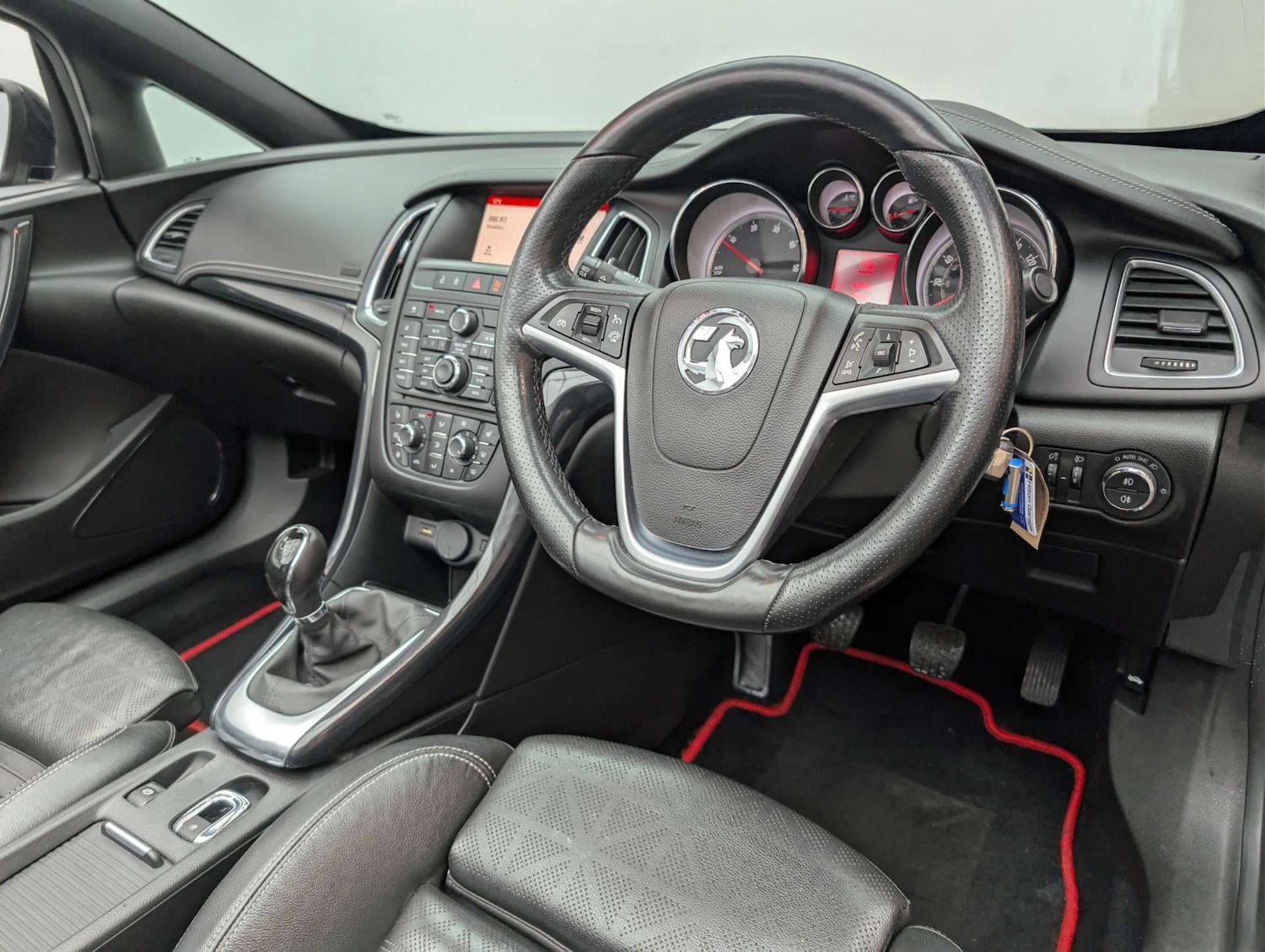 Used Vauxhall Cascada 2017 for sale - 77989967: Photo 25