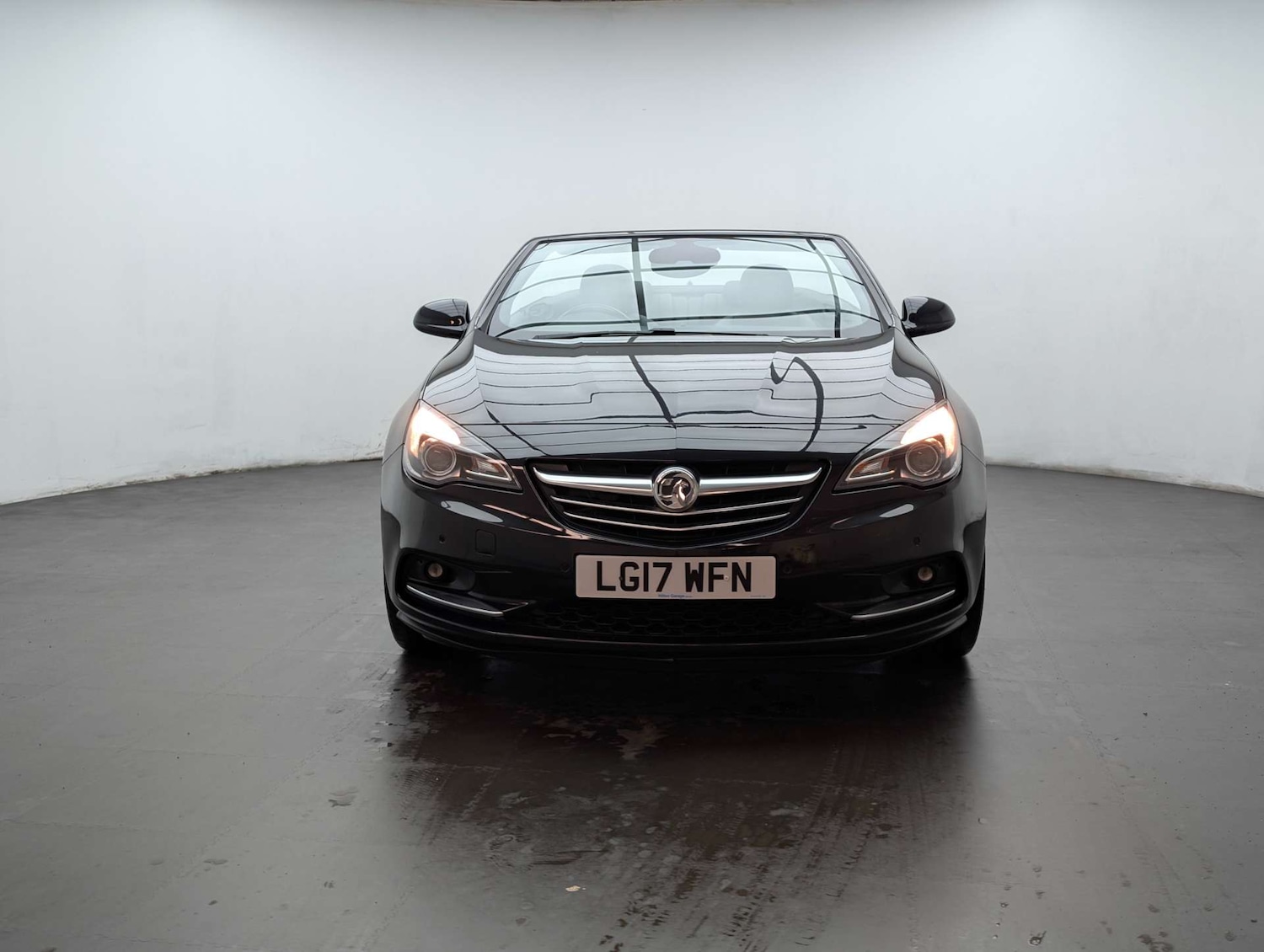 Used Vauxhall Cascada 2017 for sale - 77989967: Photo 3