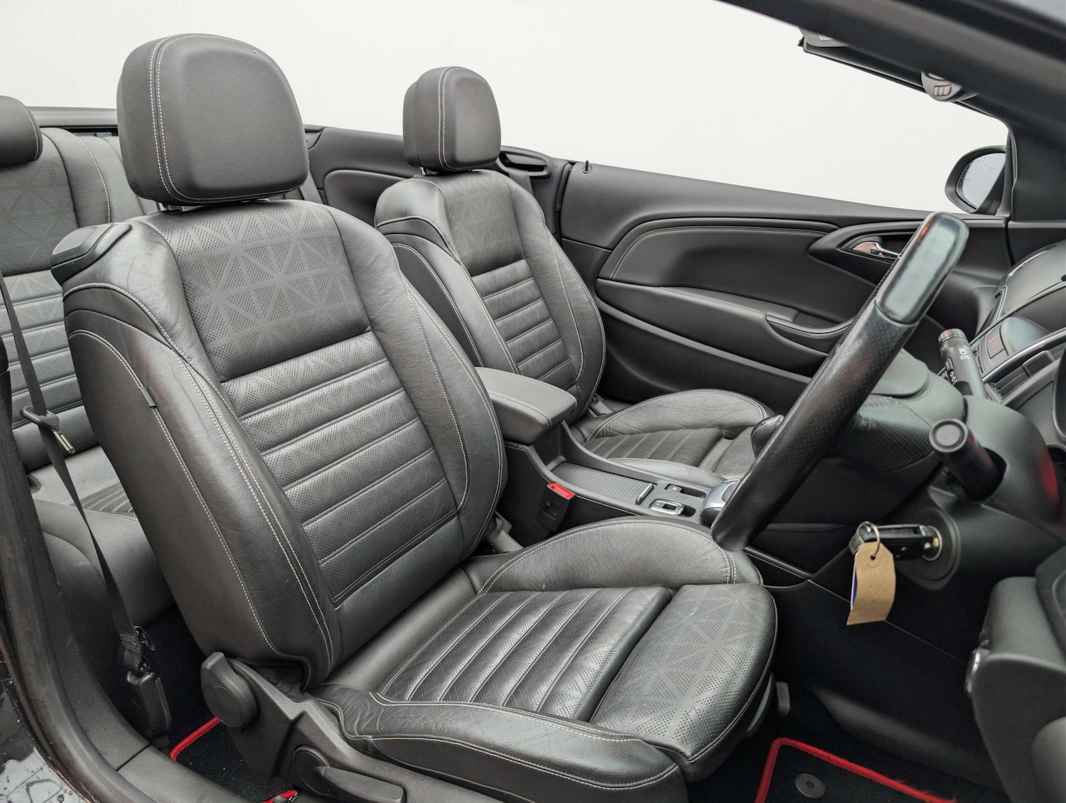 Used Vauxhall Cascada 2017 for sale - 77989967: Photo 30