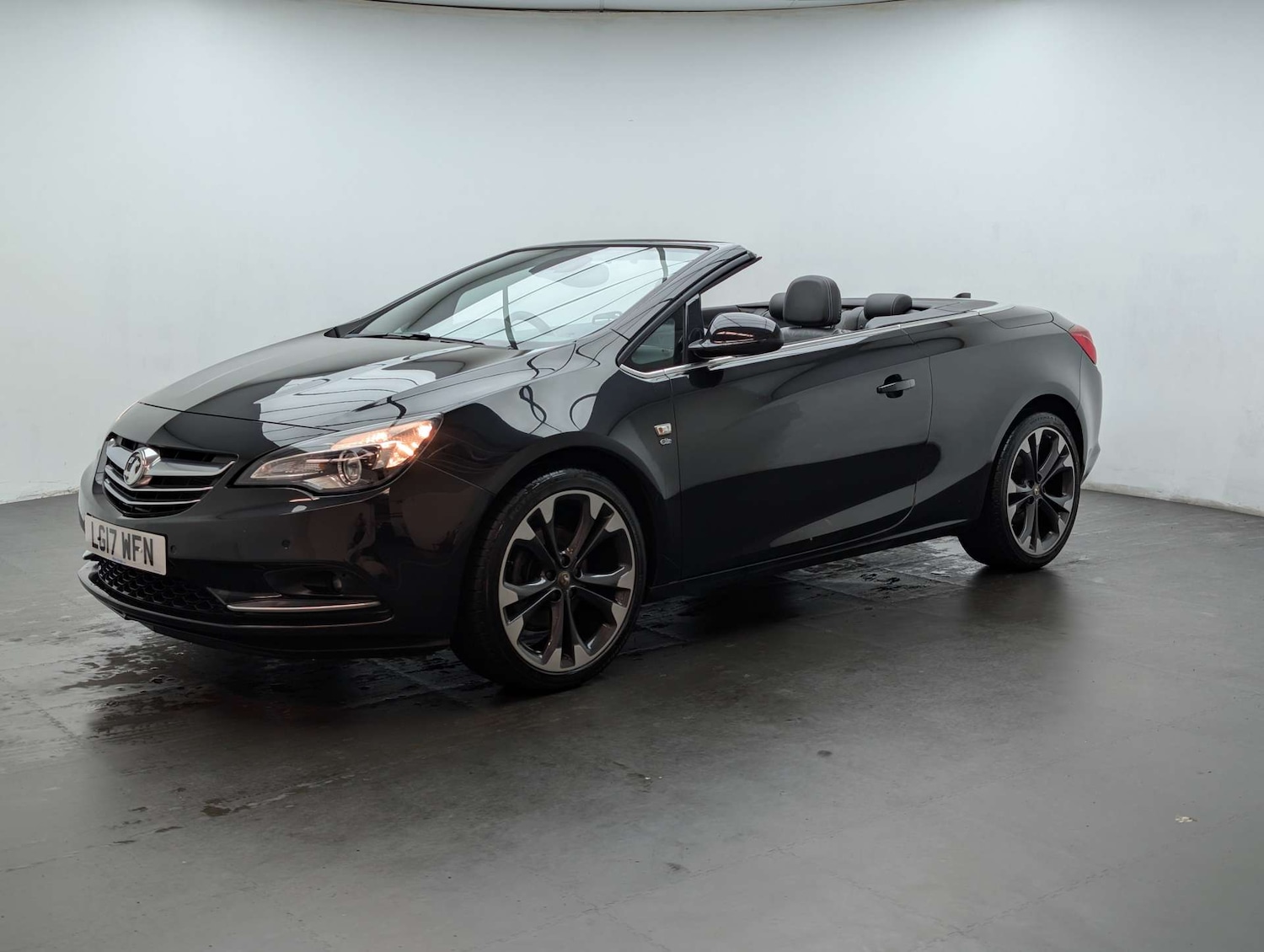 Used Vauxhall Cascada 2017 for sale - 77989967: Photo 5