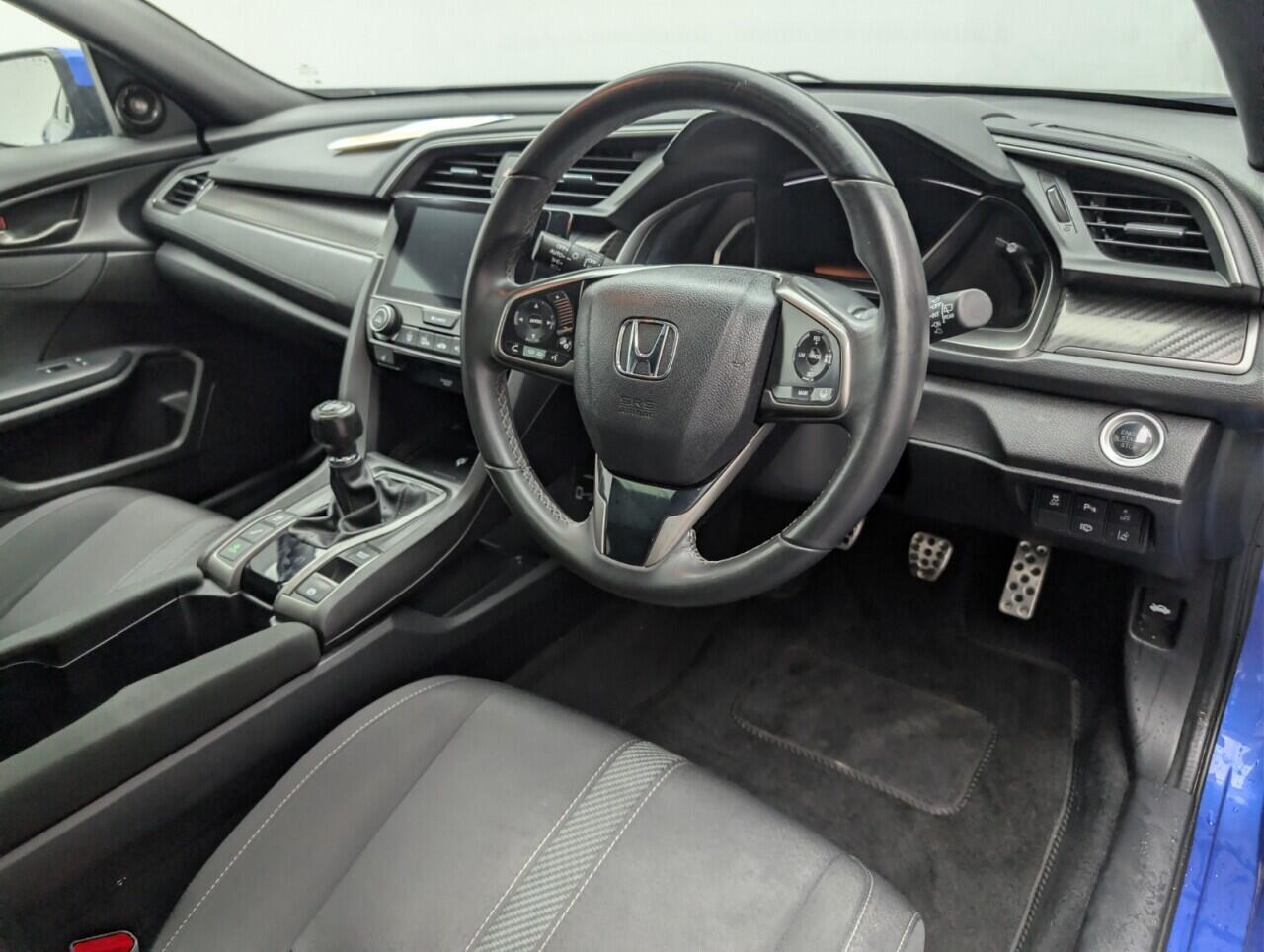 Used Honda Civic 2018 for sale - 77683703: Photo 11