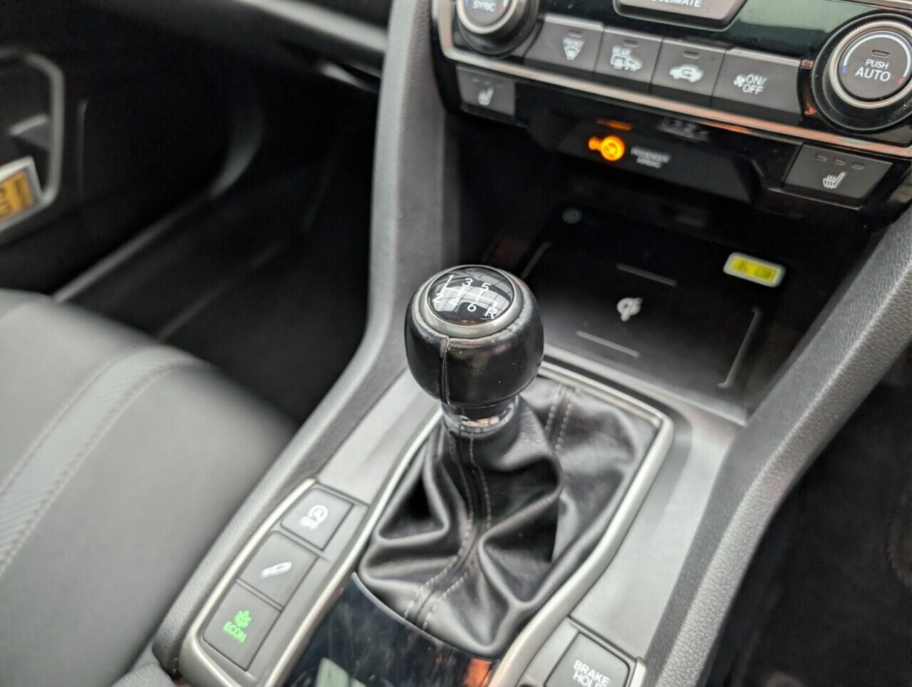 Used Honda Civic 2018 for sale - 77683703: Photo 16